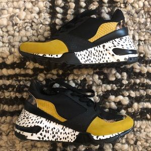 Steve Madden tennis shoes